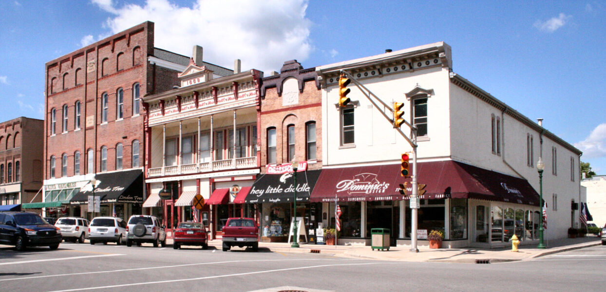 Downtown Noblesville, Indiana, courtesy of https://commons.wikimedia.org/w/index.php?curid=308238